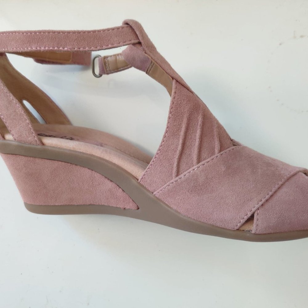 Earth  Sandals "Primrose" Dusty Rose Suede Size 10 US